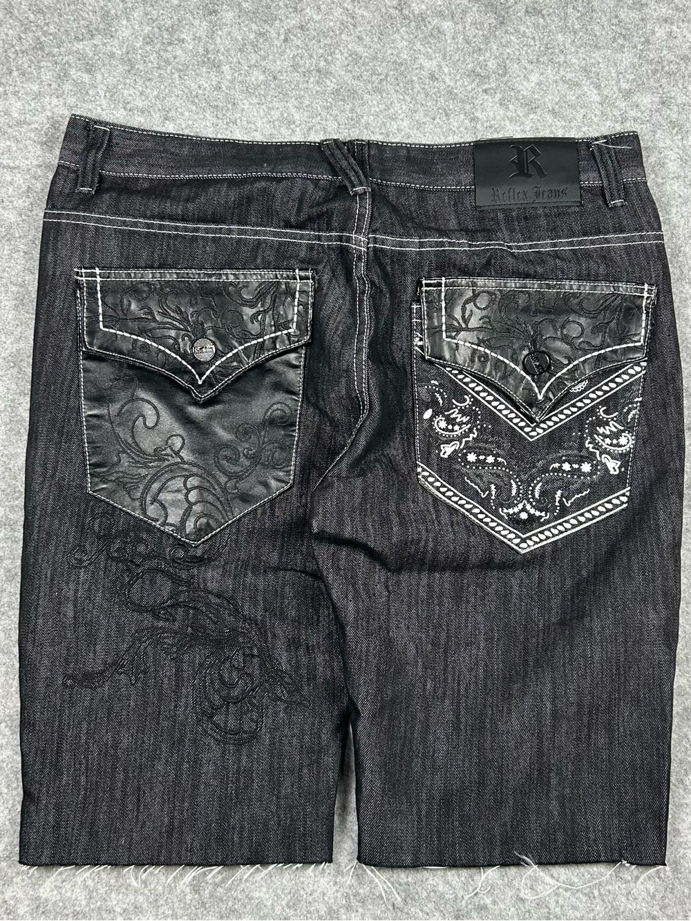 Vintage Y2K Reflex Jeans Embroidered Y2K Baggy Skate Wide Leg Jorts Size 36